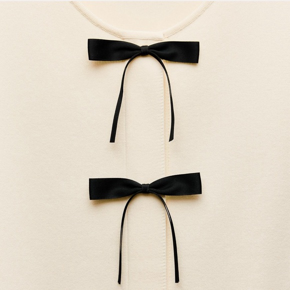 🦋 Bloggers Favorite🦋 Zara Knit Mini Dress With Contrasting Bows - Picture 4 of 7